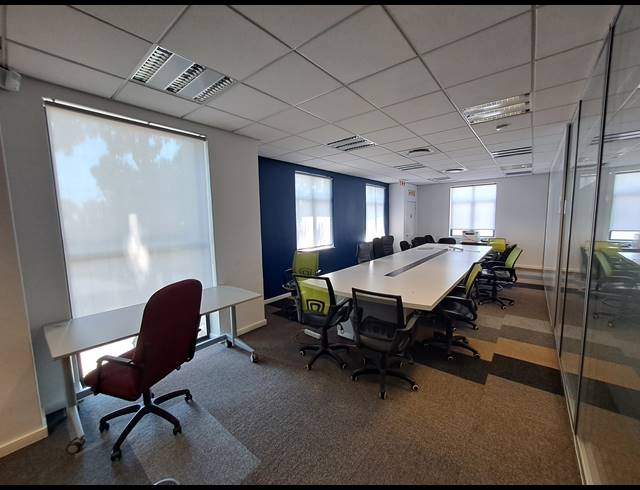 4,930M² OFFICE TO LET IN ILLOVO